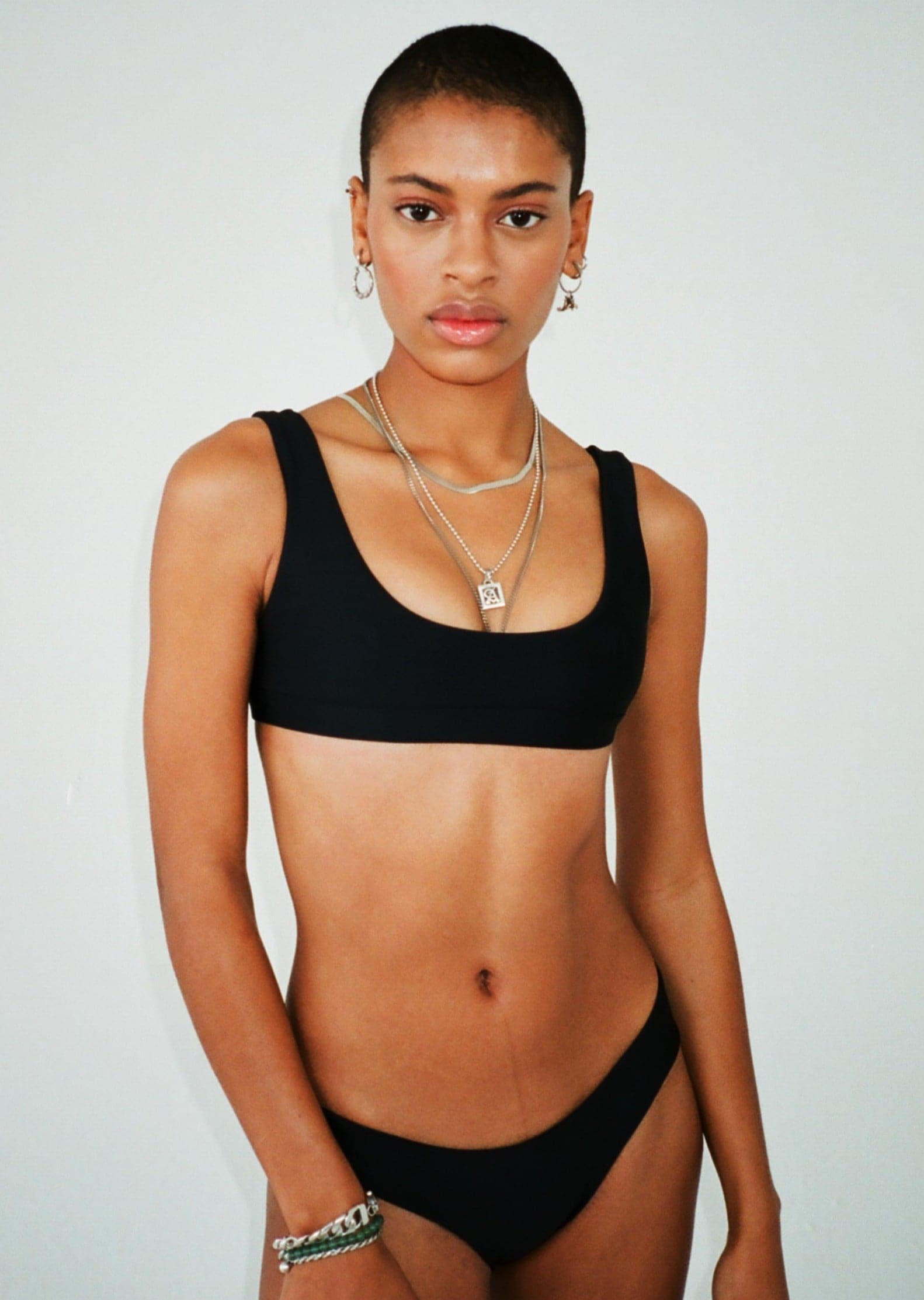 Model is 5'7